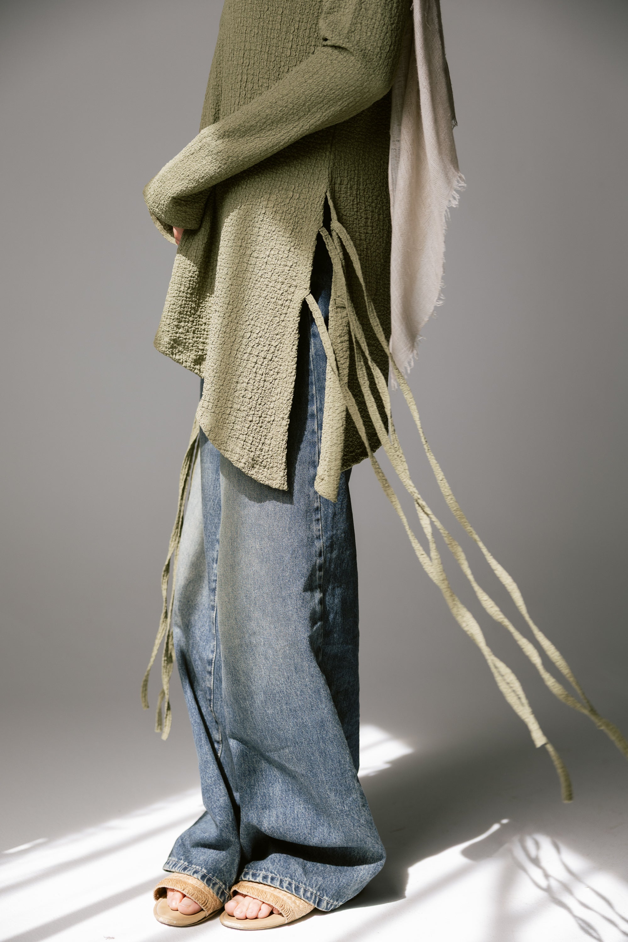 Olive Asymmetric Top