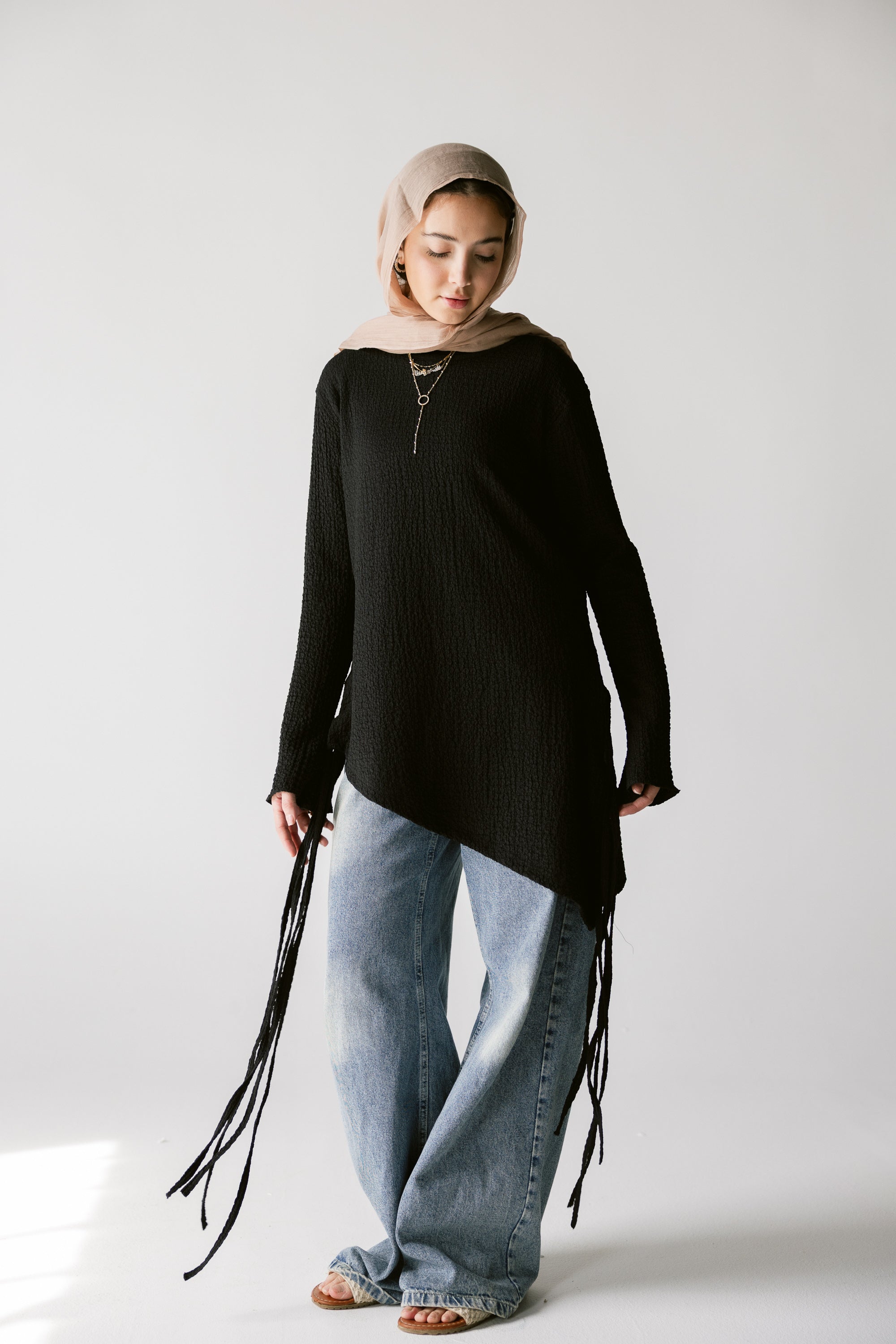 Black Asymmetric Top