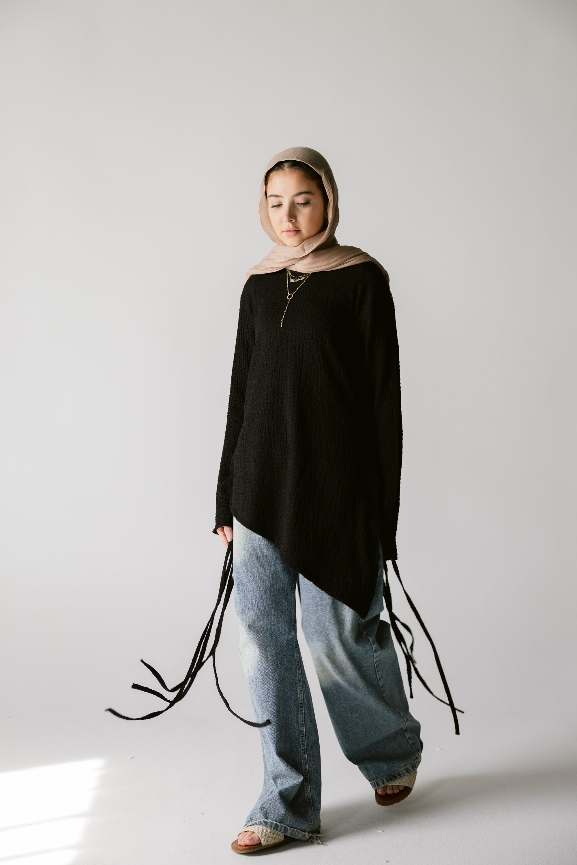 Black Asymmetric Top