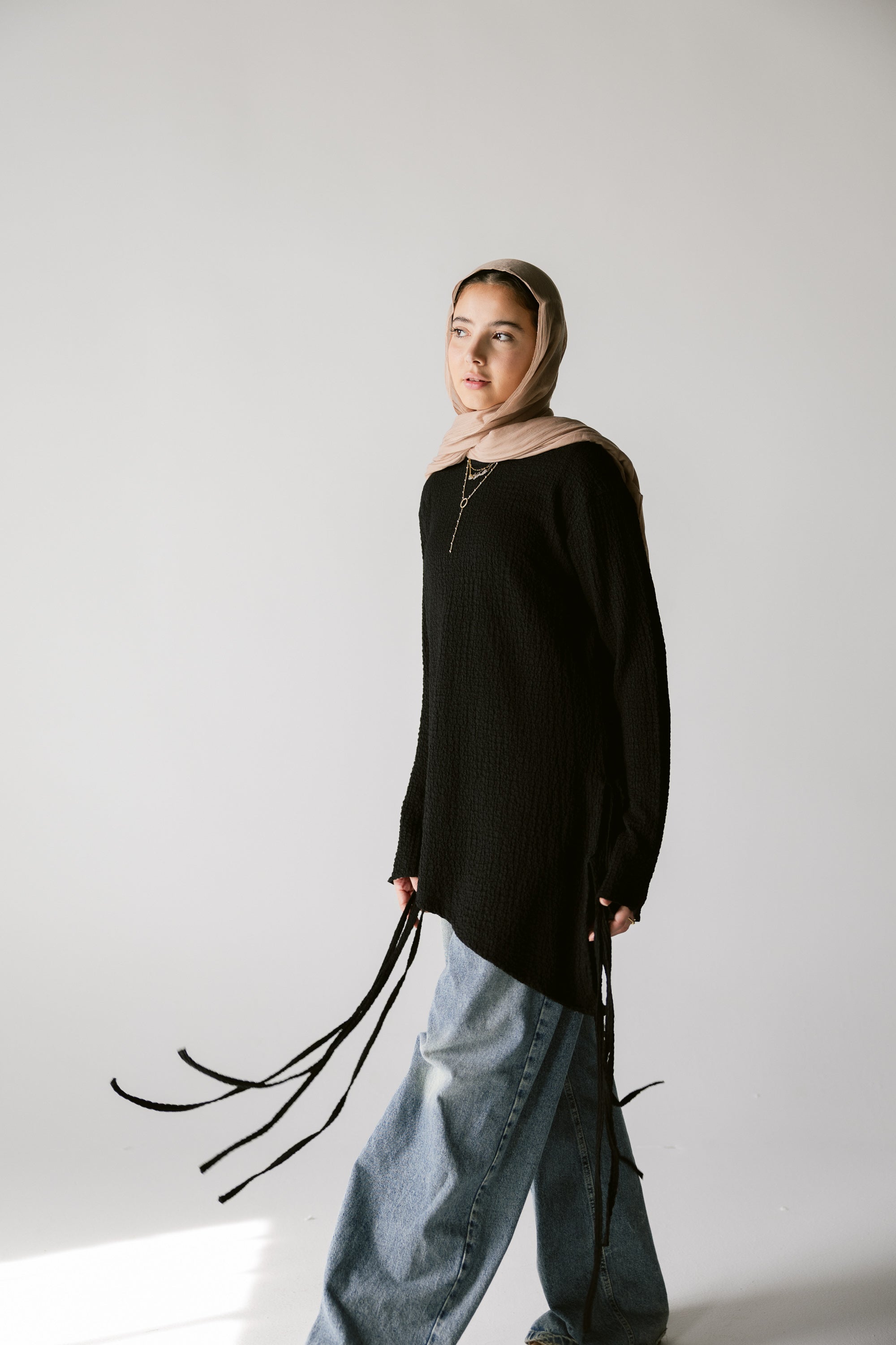 Black Asymmetric Top