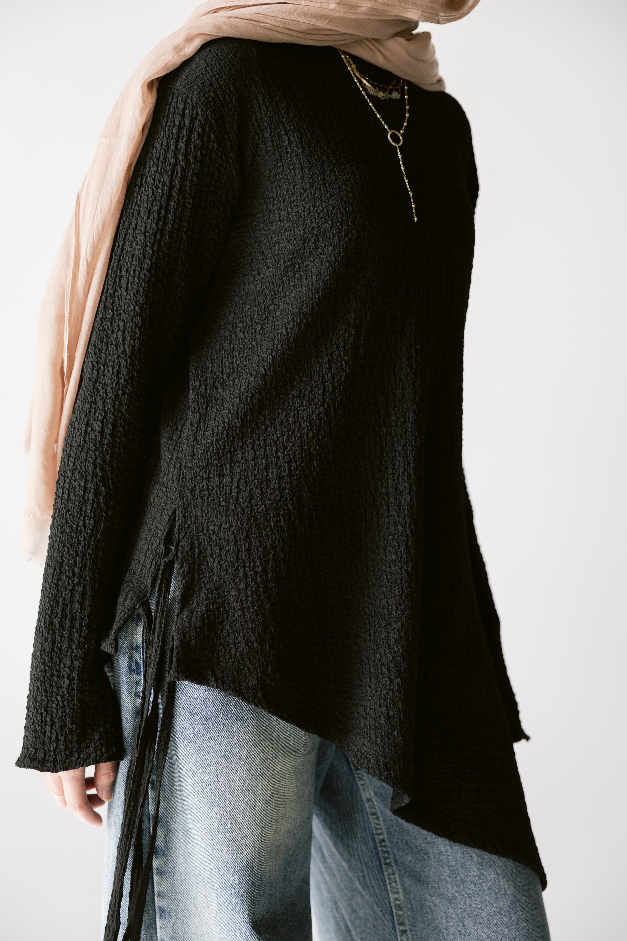 Black Asymmetric Top