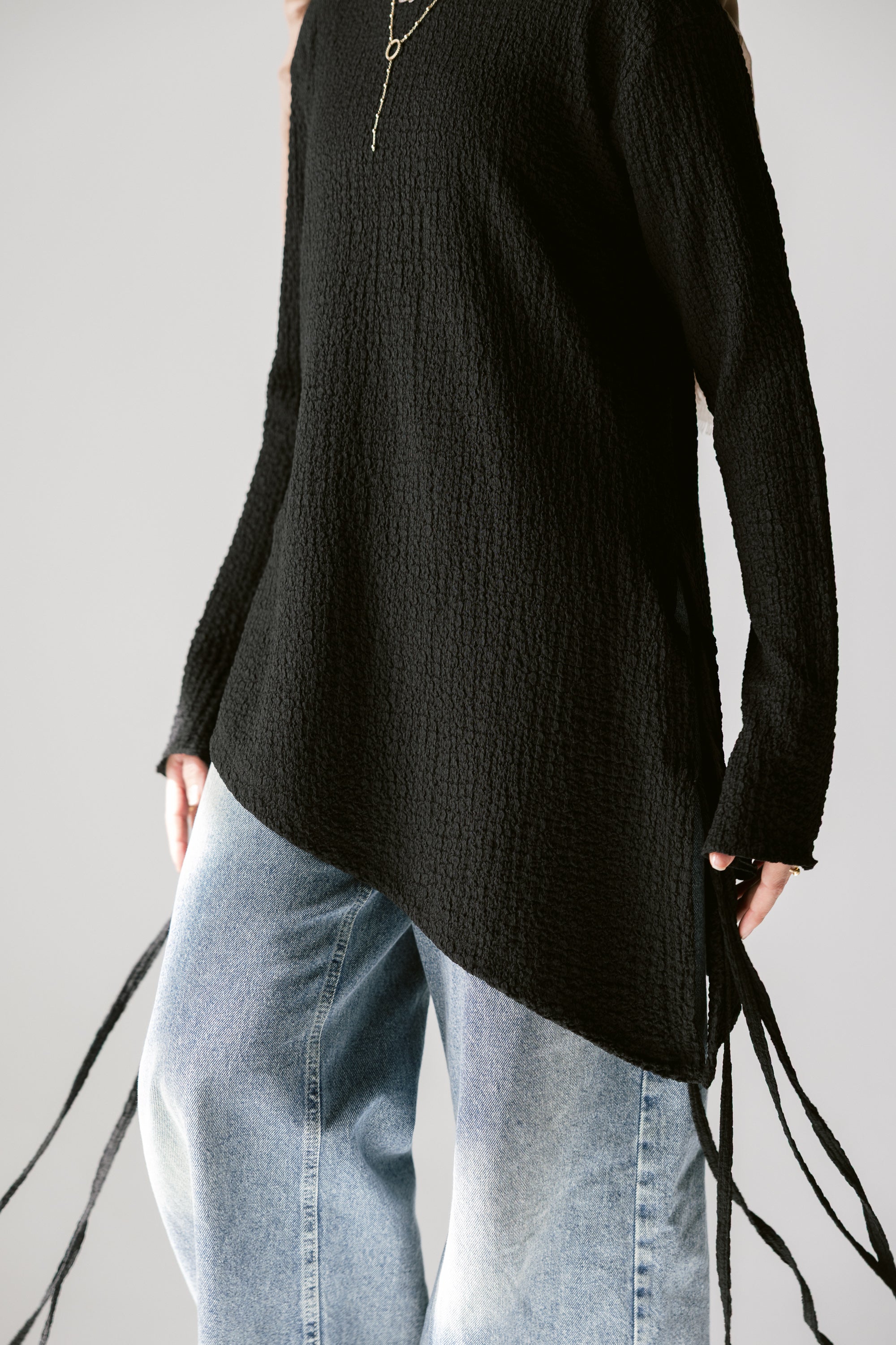 Black Asymmetric Top